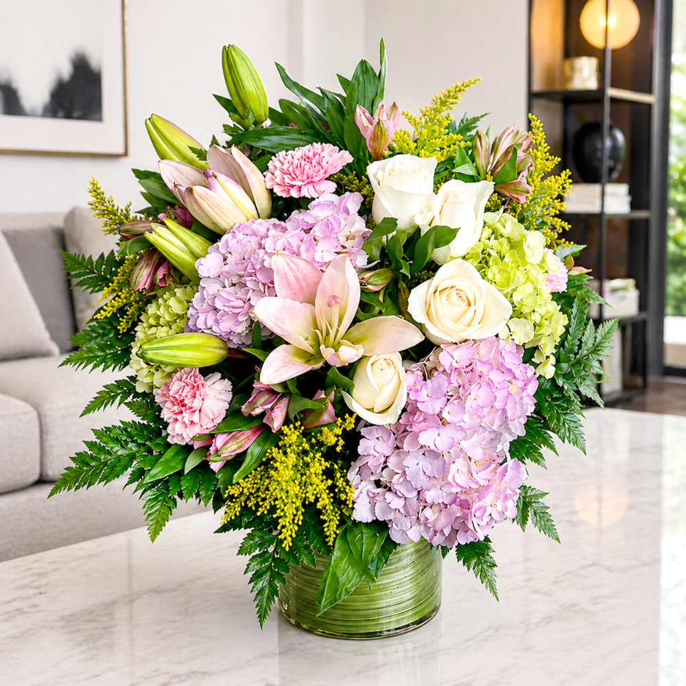 Effortlessly elegant and timelessly beautiful, Lavender Dreams Luxury Bouquet is a lush, garden-inspired floral arrangement designed for those who appreciate true floral artistry.