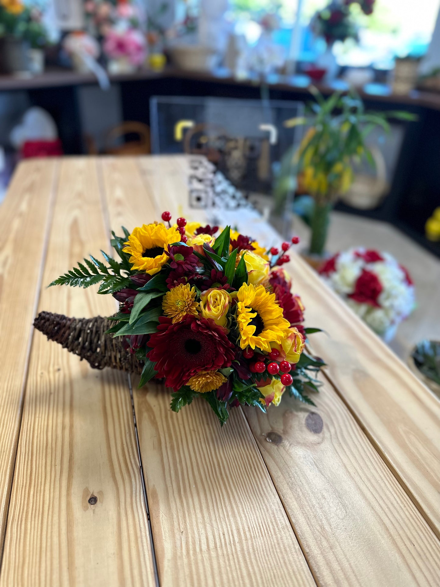 Golden autumn centerpiece